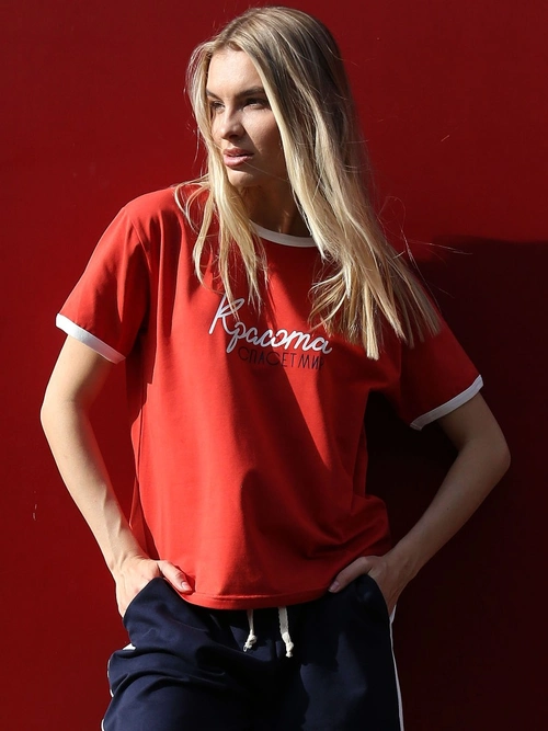 Футболка Красота Красная